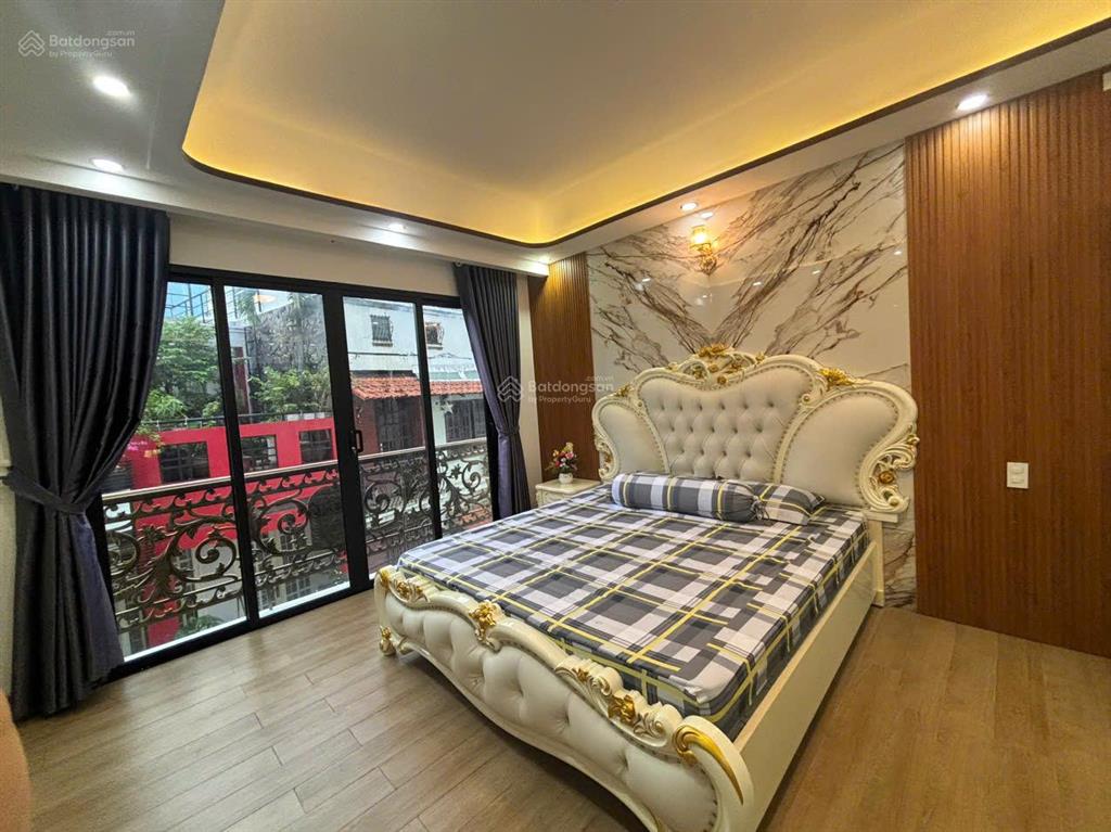 Bán nhà góc 2 mặt tiền hẻm 8m lê văn sỹ ,dt5x16m ,1 trệt 3 lầu giá 14.5 tỷ ( kim )