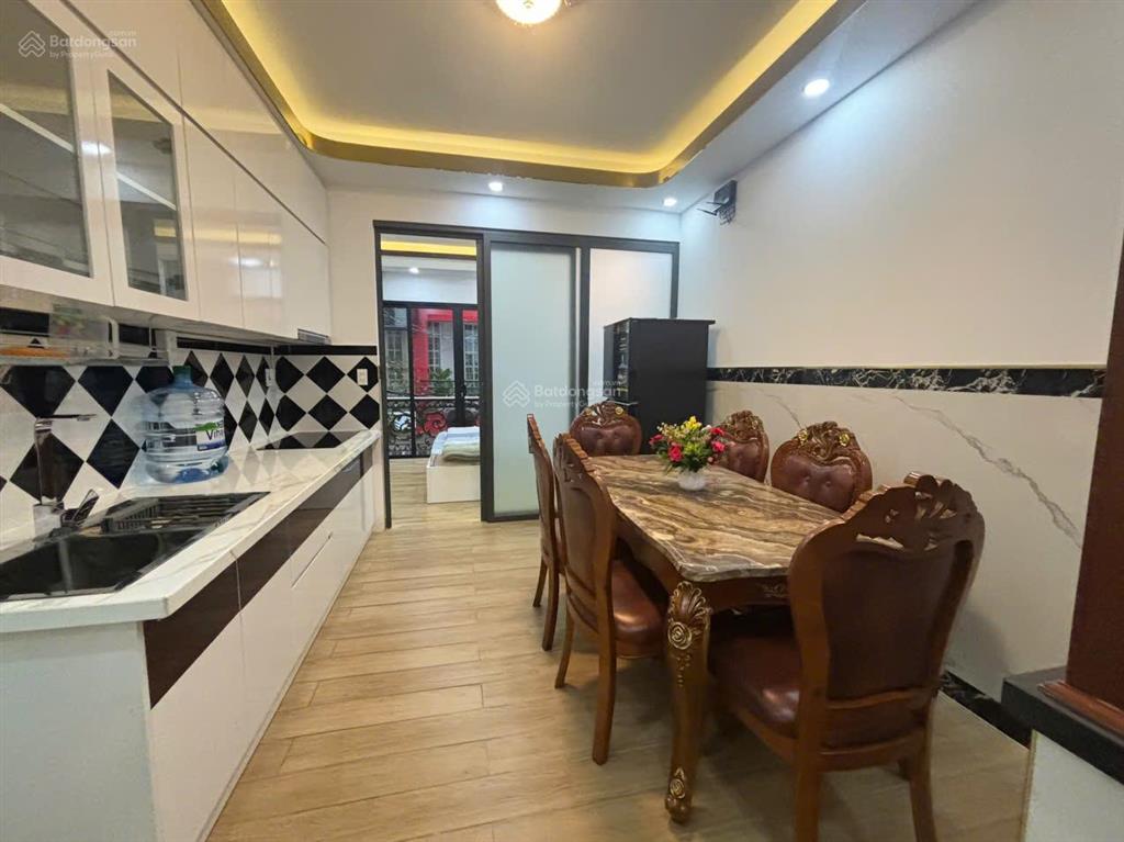 Bán nhà góc mặt tiền đường nguyễn văn luông p.12 quận 6,dt 6mx15m,4 tầng giá 22 tỷ 9 tl ( kim)