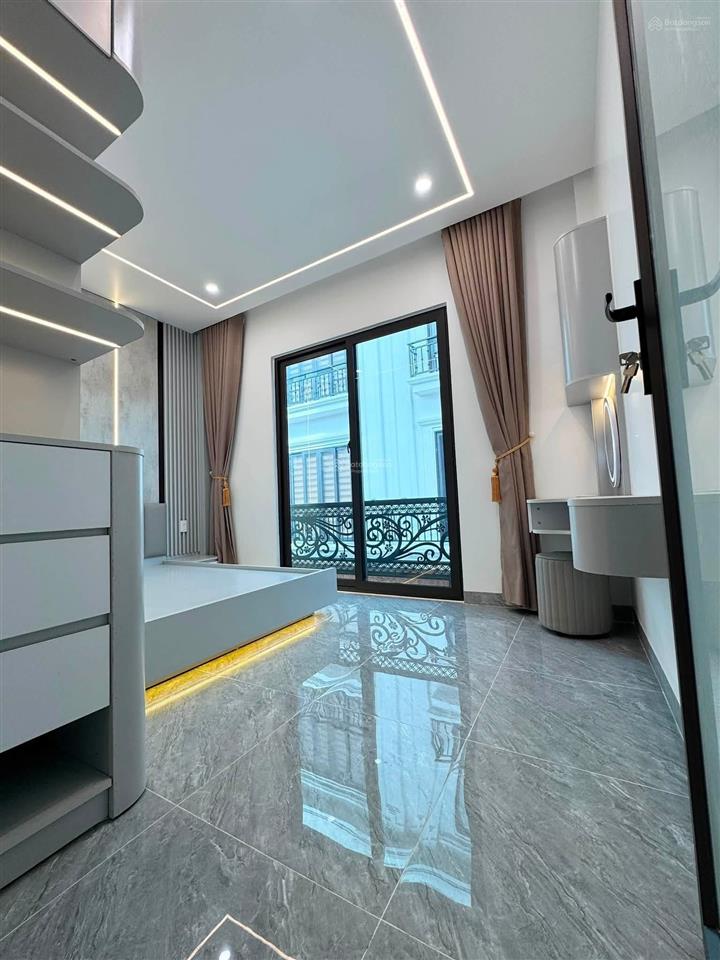Bán căn nhà 4t full nội thất tổ 7 thị trấn an dương. ngõ trước mặt 4m. đi bộ 30m là chỗ gửi xe ô tô