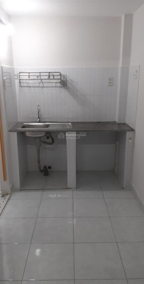 Phòng trọ, trung tâm nha trang, đường hoàn kiếm, dt 18m², giá 2 tr, cách co.op mart 300m, chợ 200m