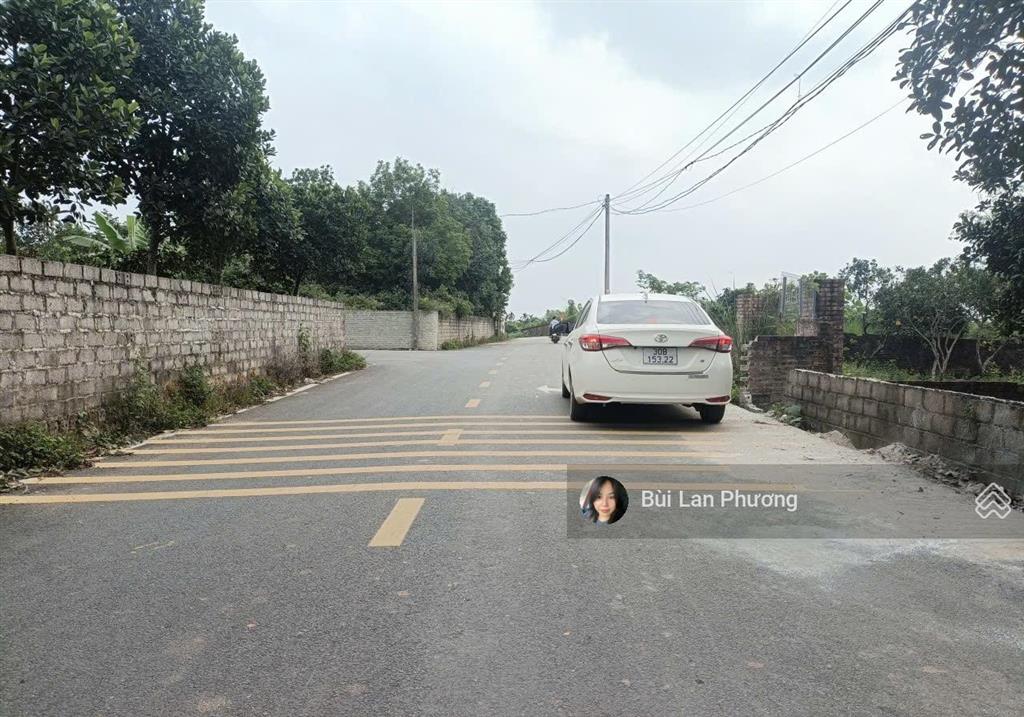 Hàng hiếm nằm ở trục chính chóng mặt đường rộng 205m2 full thổ cư