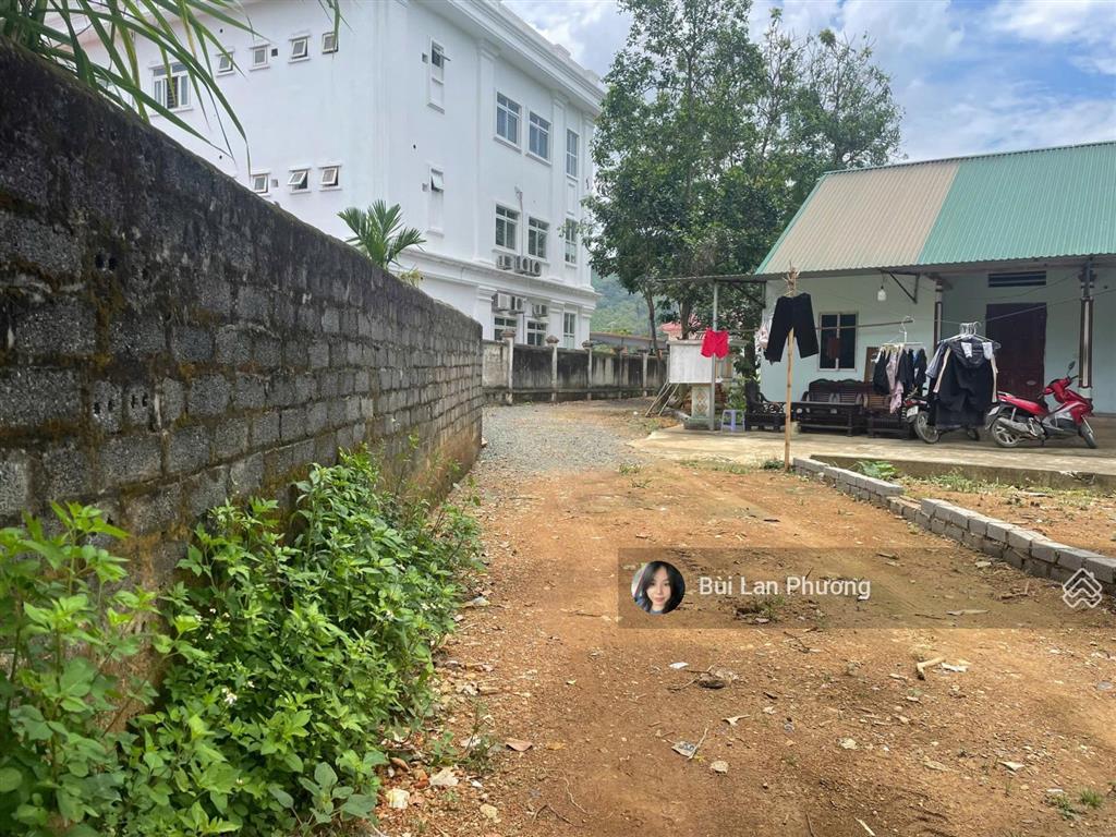 Cần bán 500m2 tại yên trung gần uỷ ban cũ cách trục 446 chỉ 30m.  0974 715 ***