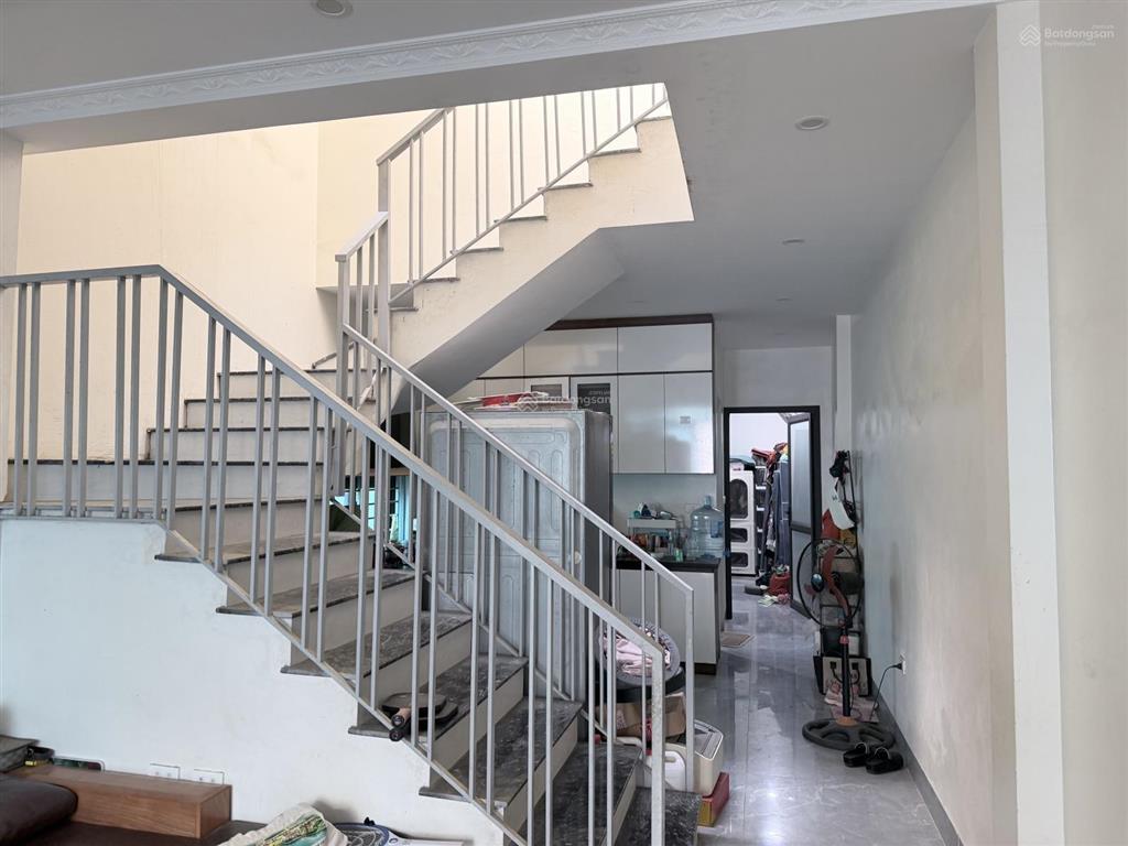 Nhà riêng đẹp tại miễu sát đhqg ở đại lộ thăng long, 4 tỷ vnd, 79m2, 3pn, 3wc