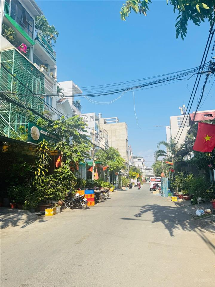Nhà mặt tiền đường số 23, p. tân quy, q. 7