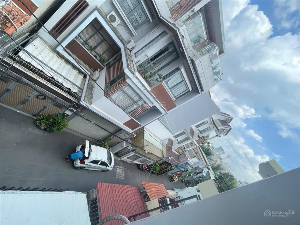 Nhà đường số 79, phường tân quy, quận 7