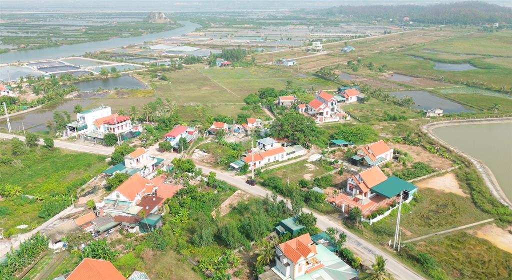Bán đất trục chính dự án vinhomes hạ long xanh ở hoàng tân