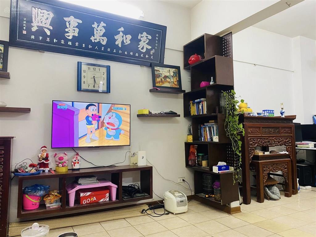 Chính chủ mình có nhu cầu bán căn hộ 64m2 tòa ct2 đn1 khu đô thị định công.