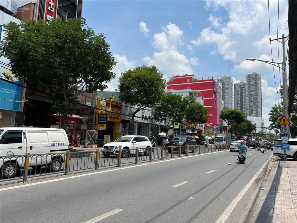 Chỉ với 35 tỷ sở hữu ngay nhà mt sư vạn hạnh q. 5 đối diện khách sạn winsor dt 4mx26m trệt 3 lầu