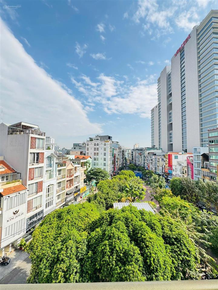 Bán tòa nhà vị trí góc 2 mặt tiền hà đô centrosa3 tháng 2cmt8, dt11x13m, cn 127,5m2giá 73 tỷ