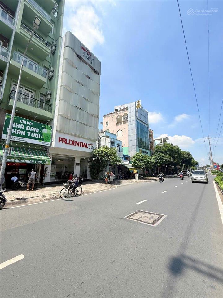 Siêu phẩm đầu tư. mặt tiền cao thắng quận 3. dt 9.3x20m, cn 183m2. vuông vức. đoạn đẹp chỉ 135t
