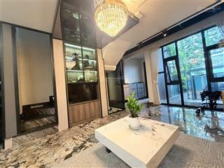 Chính chủ cần bán căn biệt thự tại cư xá tự do, 1073/cách mạng tháng 8 tân bình dt 7x20m, 3 lầu mới