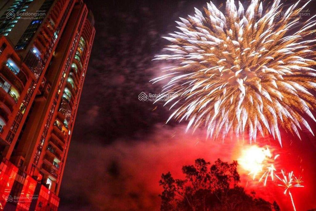 Chính chủ cần bán căn hộ dt 105m2 new skyline văn quán, hà đông 2 ngủ + 1, 2 wc.  0983 023 ***