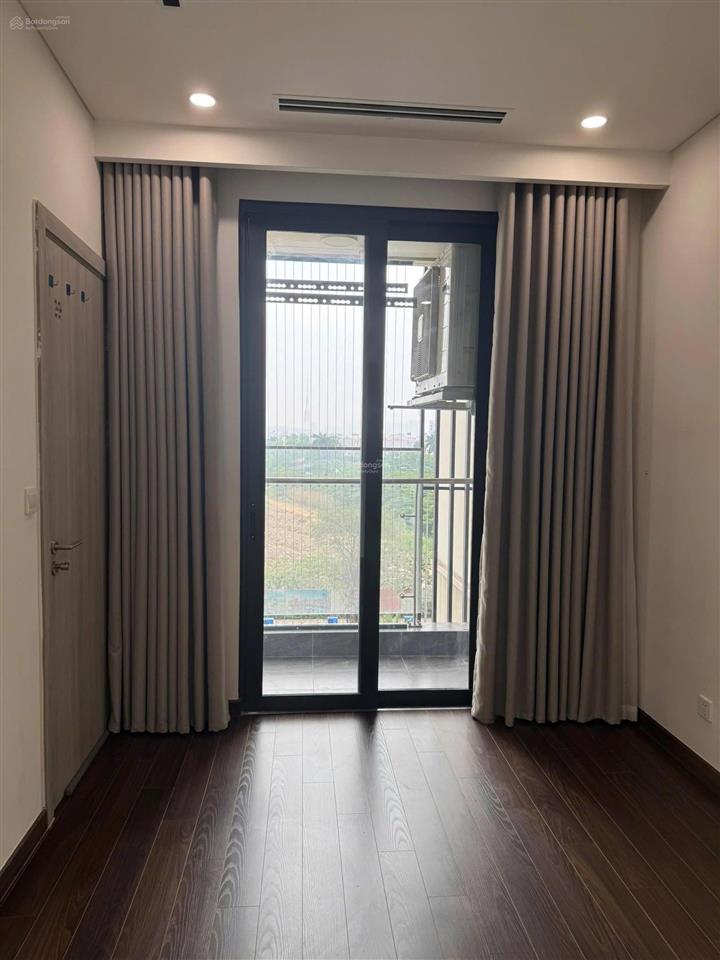 Chính chủ bán căn 2 ngủ 60,2m2 masteri west heights tòa b, tầng thấp, view hồ công viên trung tâm