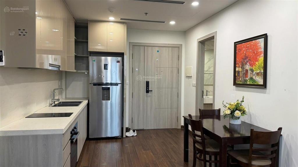 Cho thuê căn hộ masteri vinhomes smart city, 2pn 2wc, view hồ, full nội thất