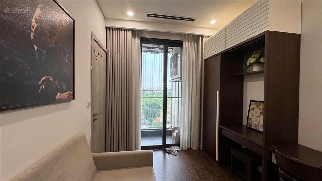 Cho thuê căn hộ masteri vinhomes smart city, 2pn 2wc, view hồ, full nội thất