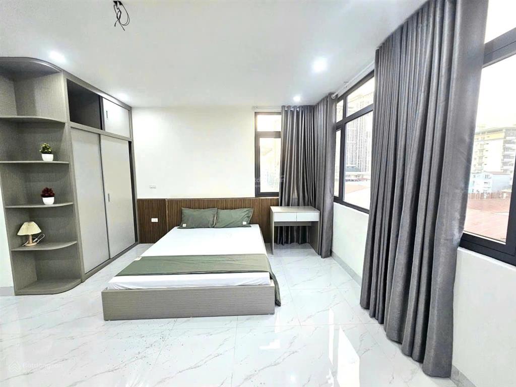 Giảm sâu ! p.hoàng hoa thám 79m2*8t ,cách oto 20m, nhà thoáng, 2p hồ tây ,dòng tiền ổn giá 16,5 tỷ