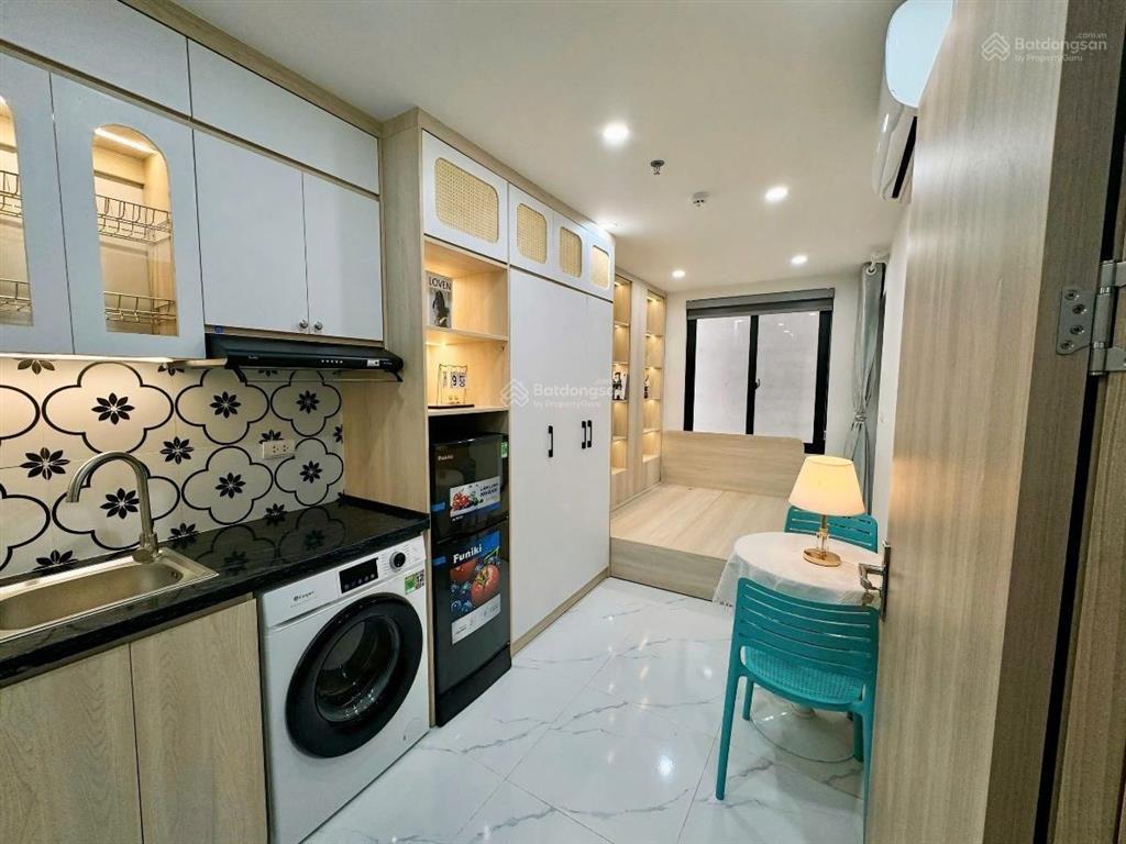 Bán toà ccmn cho thuê hoàng ngân 70m2*7t ,oto 20m,ngõ thông, 3 gác,2 thoáng,dòng tiền 100tr/ tháng