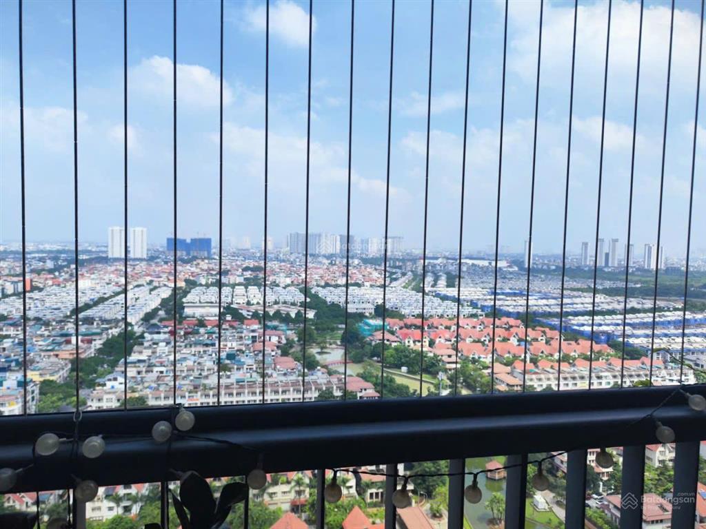 Chính chủ cần bán lại căn góc 3pn+ 97m2 tòa v3 tầng 2x full nội thất đẹp, view biệt thự an hưng
