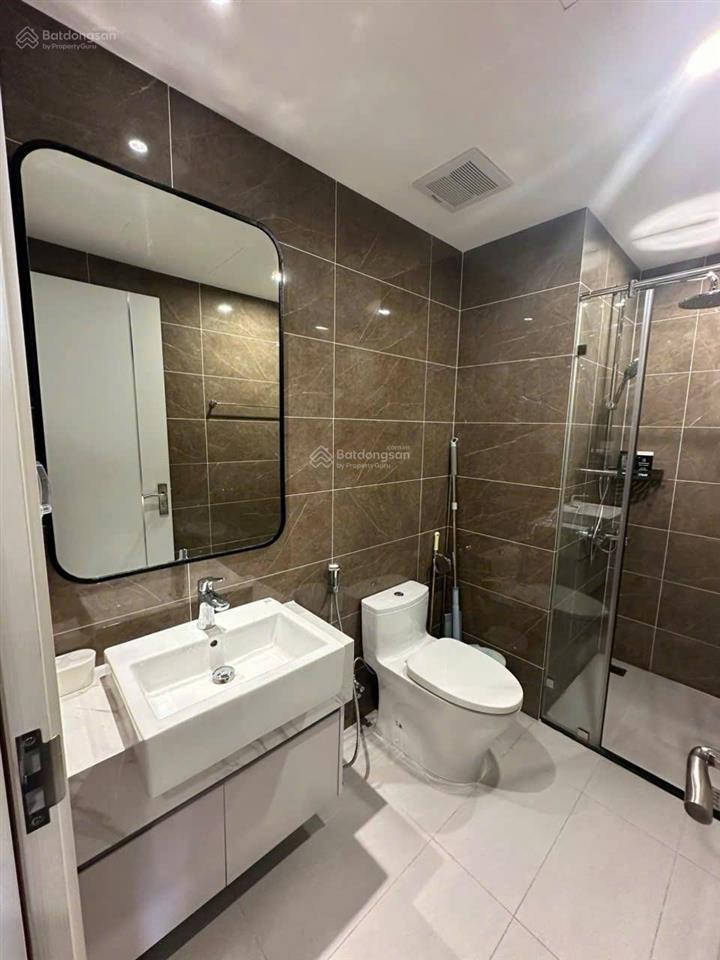 Cực rẻ! căn 1n+ 43m2, tầng trung view bể bơi, full nội thất, sẵn sổ, sẵn khách thuê 10tr/tháng