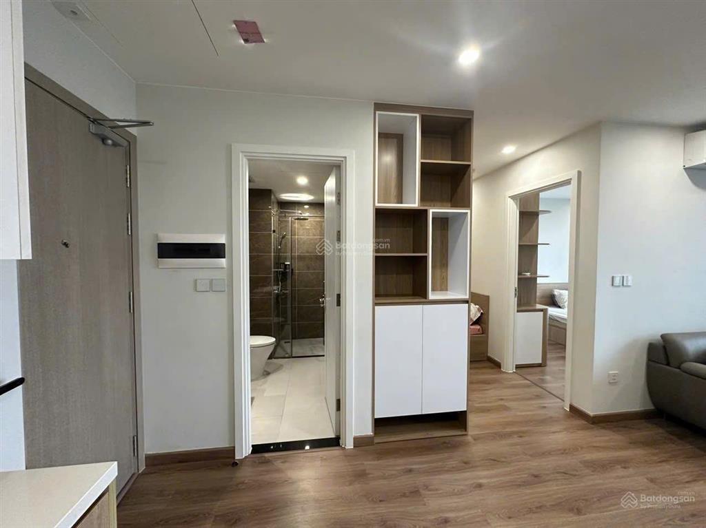 Cực rẻ! căn 1n+ 43m2, tầng trung view bể bơi, full nội thất, sẵn sổ, sẵn khách thuê 10tr/tháng