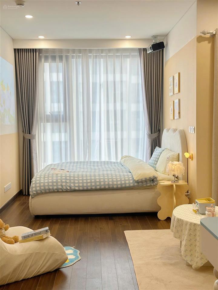 Căn studio giá tốt 30m2 full nội thất chỉ 2,6 tỷ tại tòa mas d, căn tầng trung đẹp, sổ đỏ sẵn có