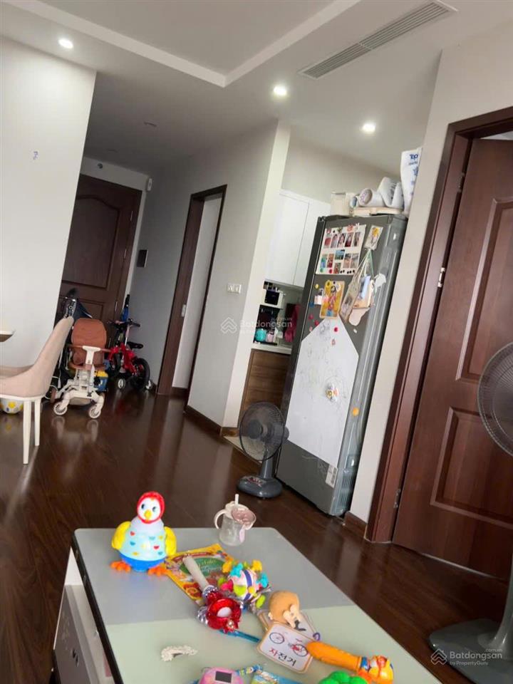 Chủ thiện chí bán căn 2pn 78m2 tầng 2x đẹp, view thoáng mát, full nội thất, sẵn slot ô tô, sổ sẵn
