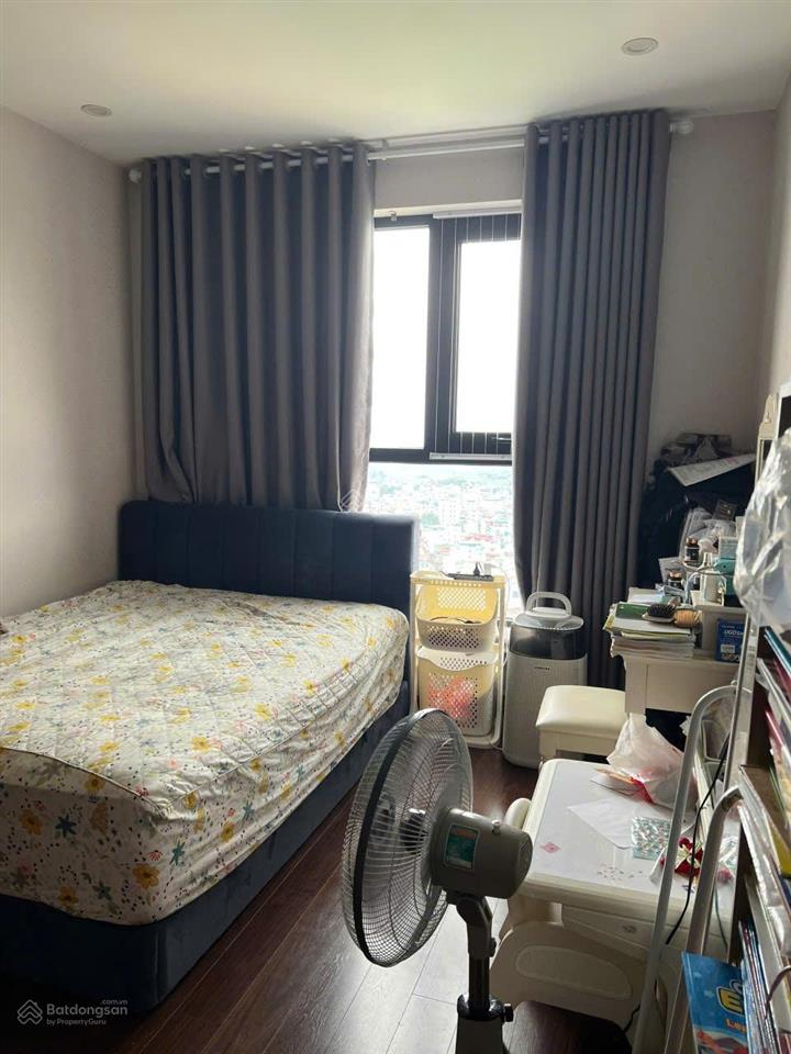 Chủ thiện chí bán căn 2pn 78m2 tầng 2x đẹp, view thoáng mát, full nội thất, sẵn slot ô tô, sổ sẵn