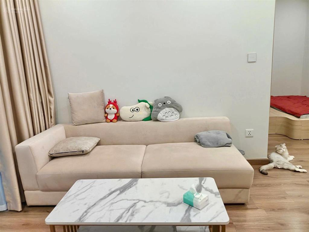 Bán căn 1n+ full nội thất toà i2, tầng trung view nội khu, giá tốt chỉ 3,3 tỷ, sổ đỏ sẵn có