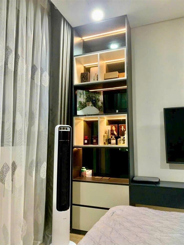 Căn 2pn 78m2 tầng trung giá tốt roman plaza, view thoáng mát, full nội thất, sổ đỏ sẵn, slot ô tô