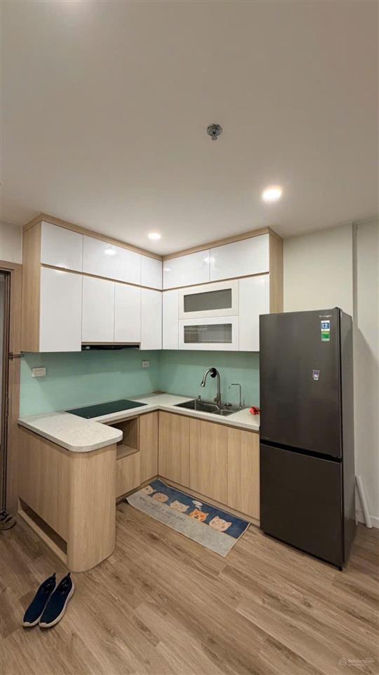 Giá cực tốt! căn 1n+ toà i5 full nội thất đẹp, view thoáng mát, cạnh nhà nổi, sổ đỏ sẵn, giá 2,8 tỷ