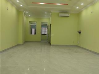 Cho thuê nhà tm dv phú mỹ 1 trệt 2 lầu, diện tích 6m*18m 22 triệu/tháng