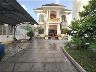 Cho thuê nhà biệt thự định hòa, diện tích nhà 10*23, dt sàn 330m2, có 7 phòng