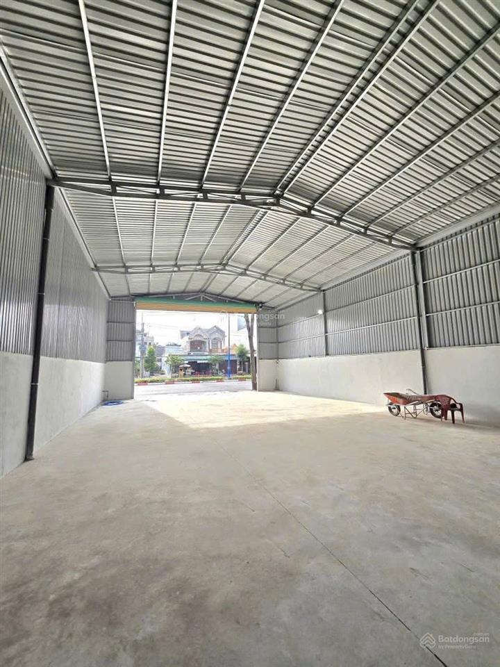 Cho thuê kho kết hợp mặt bằng trưng bày sản phẩm