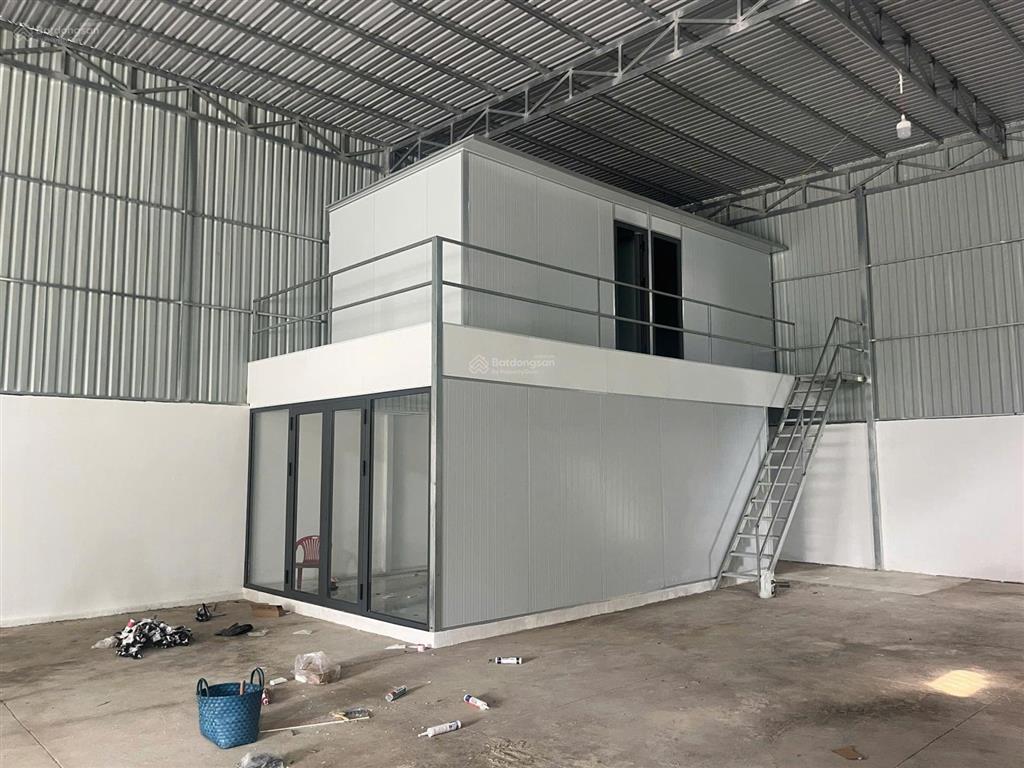 Cần cho thuê trung tâm tp mới diện tích gần 450m2, xưởng 2 mặt tiền