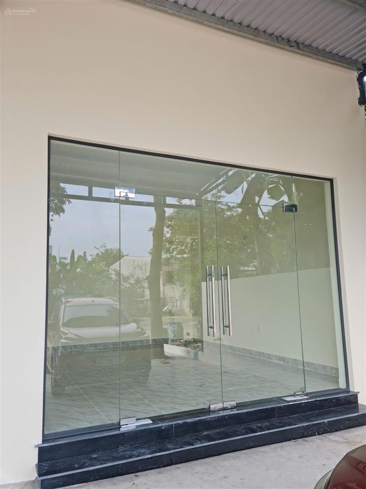 Cho thuê kho bến cát, dt 300m2, có 2 văn phòng