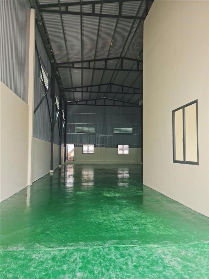 Cho thuê kho bến cát, dt 300m2, có 2 văn phòng