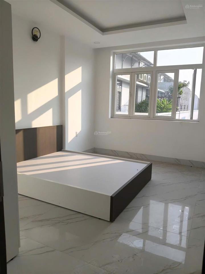 Cho thuê nhà tm dv phú mỹ.
6*17 4pn, 4wc