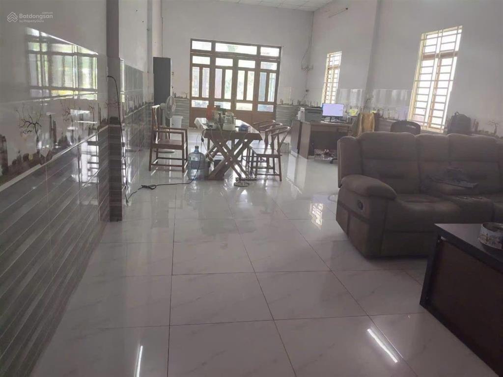 Cho thuê nhà tp mới bình dương
5*30, 2 phòng, 1 wc