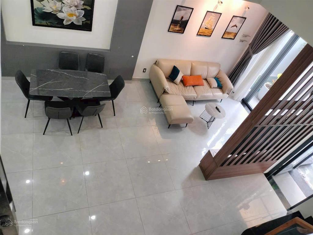 Cho thuê nhà tm dv phú mỹ dt 6*17m, 3 phòng ngủ, 3wc