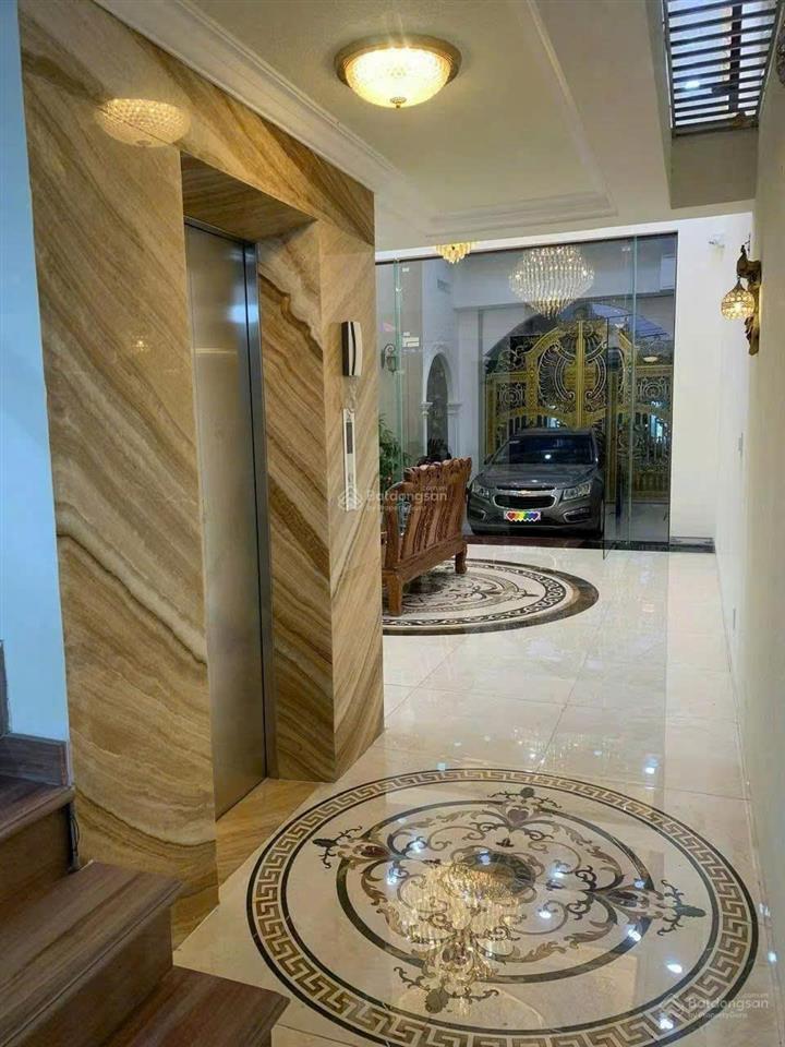 Cho thuê nhà gần trường nguyễn khuyến, phú chánh b.
1 trệt 1 lửng 3 lầu.