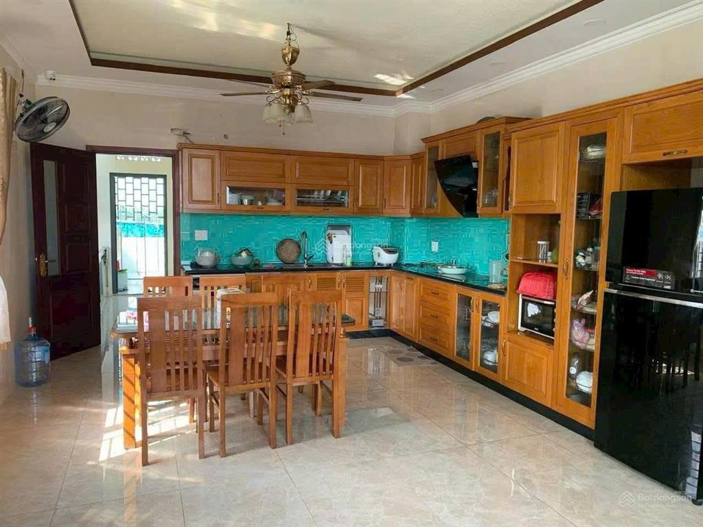 Cho thuê nhà gần trường nguyễn khuyến, phú chánh b
1 trệt 1 lửng 3 lầu