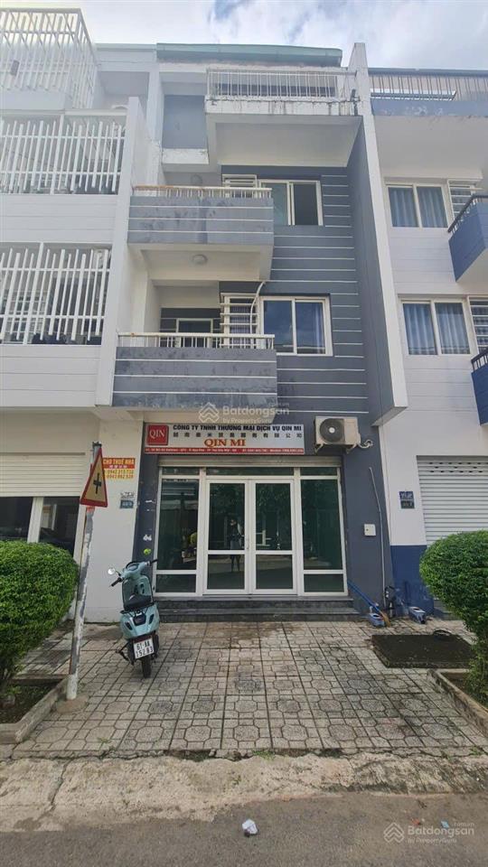 Cho thuê nhà unitown tp mới bình dương diện tích 100m2, 5 phòng ngủ, 6wc