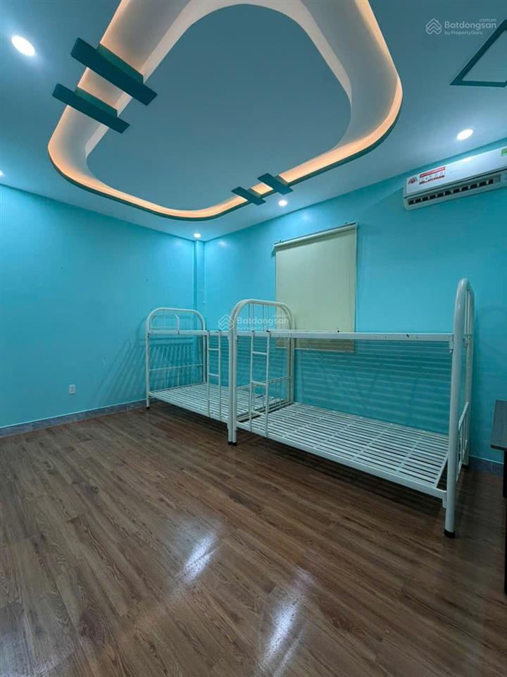 Cho thuê nhà mặt tiền đường võ văn kiệt  tpm
