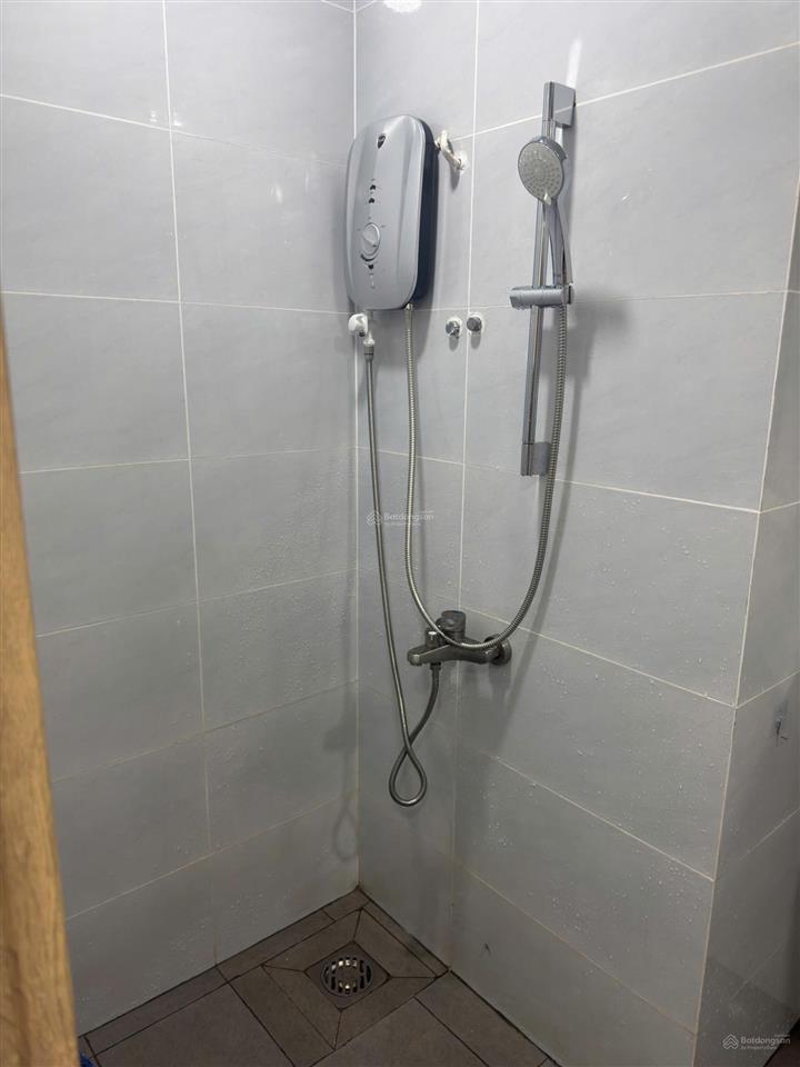 Cho thuê chung cư phú mỹ c2
diện tích 60m 2pn 1wc full nội thất