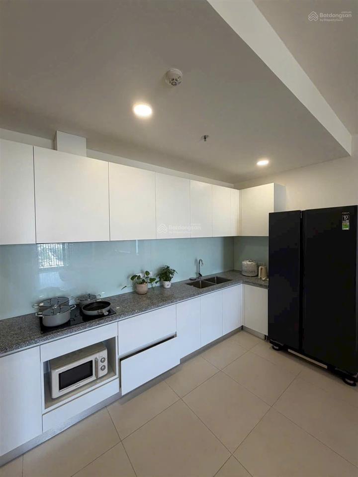 Cho thuê căn hộ the glory
diện tích 3 phòng ngủ, 2wc