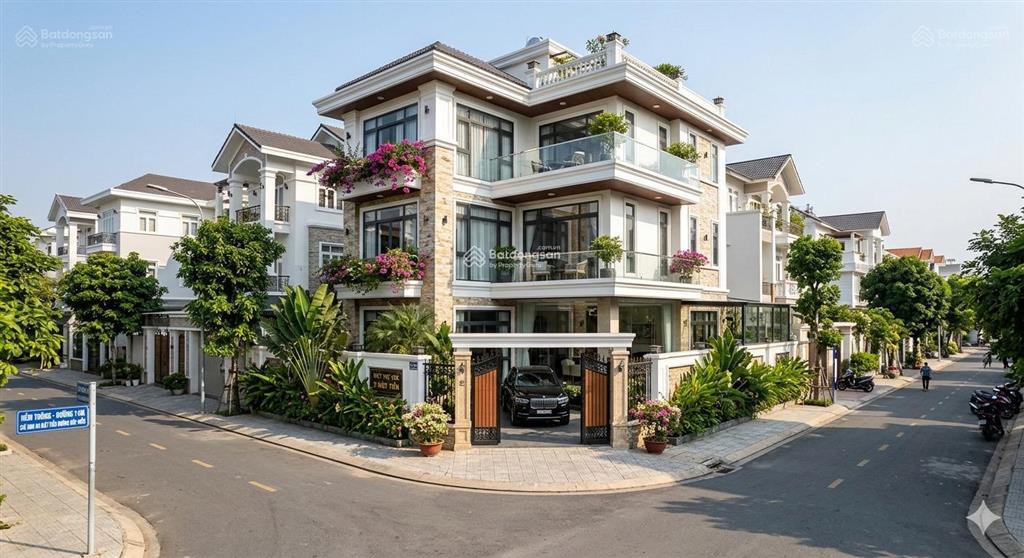 Bán nhà góc 2 mặt tiền đường t3, dt 9mx25m, 2 tầng, tiện kinh doanh, biệt thự, cho thuê