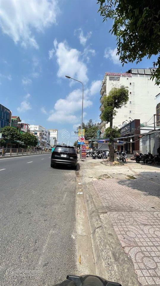 Bán nhà mặt tiền đường tây thạnh, dt 8mx27m, nhà cấp 4, được xây cao tầng, khu ngân hàng, vpct