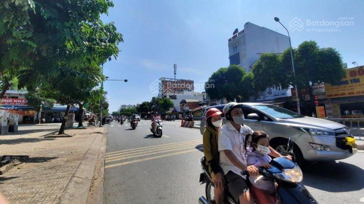 Bán nhà mặt tiền đường tây thạnh, dt 8mx27m, nhà cấp 4, được xây cao tầng, khu ngân hàng, vpct