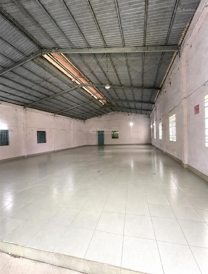 Cho thuê nhà mặt tiền đường nhựa 12m, gần lê trọng tấn, kcn tân bình, ngã tư gò mây