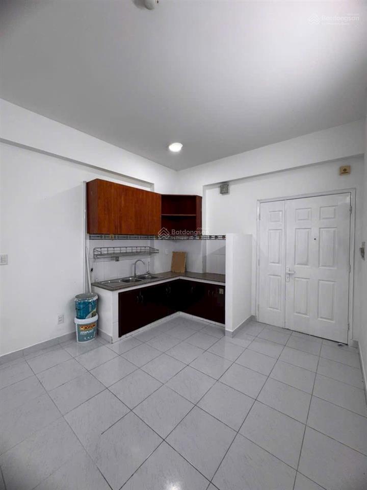 Chỉ cần bán gấp lê thành b, 72m2 giá 2,35 tỷ, 2pn, 2wc, sổ hồng riêng, hỗ trợ vay.  0937 196 ***